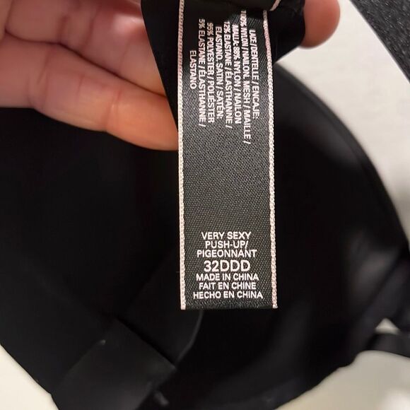 Gently Used Ladies Victoria Secret Push Up bra. - Picture 4 of 6